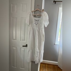 NWOT Old Navy Eyelet Embroidered White Cotton MIDI Dress